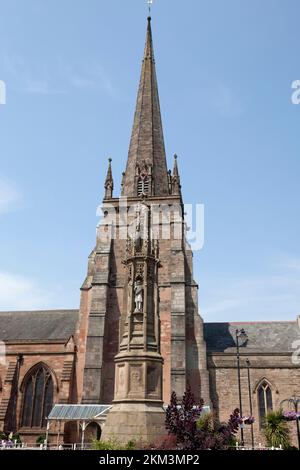 War memorial in St Peter's Square in front of St Peter's Church, Hereford, Herefordshire Stock Photo