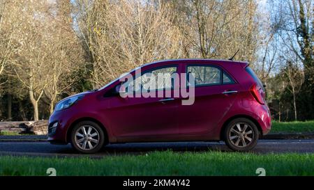 2013 pink 1248 cc Kia Picanto Stock Photo