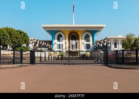 MUTRAH, MUSCAT, OMAN - NOVEMBER 14, 2022: Al Alam Sultan Palace in Muscat, Oman. Arabian Peninsula. Stock Photo