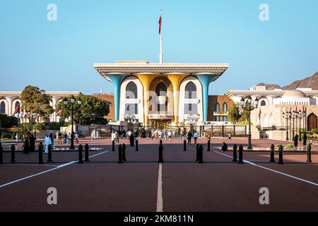 MUTRAH, MUSCAT, OMAN - NOVEMBER 14, 2022: Al Alam Sultan Palace in Muscat, Oman. Arabian Peninsula. Stock Photo