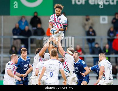 26th November 2022; AJ Bell Stadium, Salford, Lancashire, England; English Premiership Rugby, Sale Sharks versus Bristol Bears; Chris Vui of Bristol Bears takes the line out ball Stock Photo