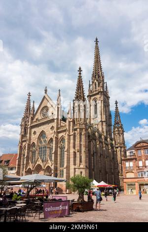 Mulhouse (Mülhausen): protestant church Saint-Étienne, Place de la Reunion in Alsace (Elsass), Haut-Rhin (Oberelsass), France Stock Photo