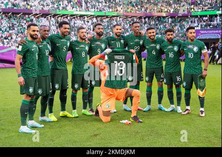 Doha, Qatar. 26th Nov, 2022. The Saudi Arabian national football team poses for a photo during the FIFA World Cup Qatar 2022 Group C match between Poland and Saudi Arabia at Education City Stadium in Doha, Qatar on November 25, 2022 (Photo by Andrew Surma/ Credit: Sipa USA/Alamy Live News Stock Photo