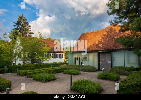 Wingen-sur-Moder (Wingen an der Moder): museum Musée Lalique in Alsace (Elsass), Bas-Rhin (Unterelsass), France Stock Photo