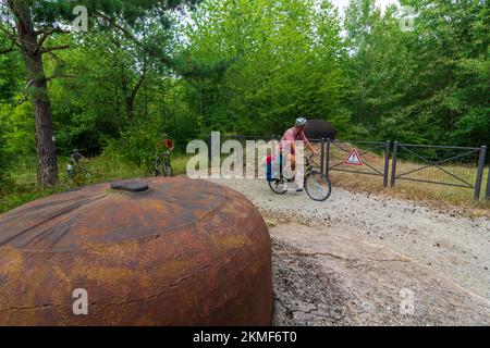 Siersthal (Sierstal, Siirschel): Ouvrage Simserhof is a gros ouvrage of the Maginot Line, block 4 in Lorraine (Lothringen), Moselle (Mosel), France Stock Photo