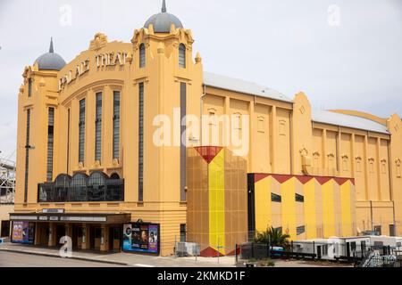 Palais Theatre art deco venue and Australia's largest seated theatre, in the beach suburb of St Kilda Melbourne ,Victoria, Australia Stock Photo