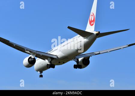 Chiba Prefecture, Japan - May 18, 2019: Japan Airlines (JAL) Boeing B787-9 Dreamliner (JA870J) passenger plane. Stock Photo
