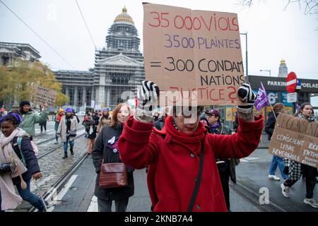 Illustration picture shows National demonstration against violence against women organized by the Mirabal platform, in Brussel, Sunday 27 November 2022. BELGA PHOTO NICOLAS MAETERLINCK Stock Photo