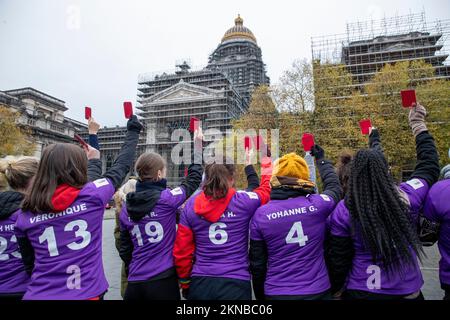 Illustration picture shows National demonstration against violence against women organized by the Mirabal platform, in Brussel, Sunday 27 November 2022. BELGA PHOTO NICOLAS MAETERLINCK Stock Photo