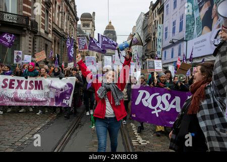 Illustration picture shows National demonstration against violence against women organized by the Mirabal platform, in Brussel, Sunday 27 November 2022. BELGA PHOTO NICOLAS MAETERLINCK Stock Photo