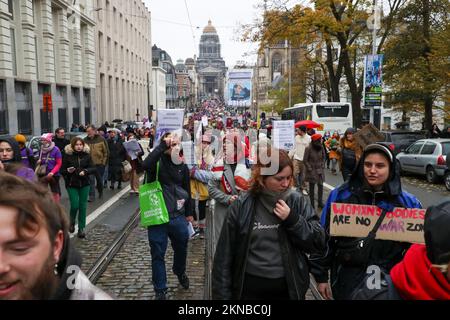 Illustration picture shows National demonstration against violence against women organized by the Mirabal platform, in Brussel, Sunday 27 November 2022. BELGA PHOTO NICOLAS MAETERLINCK Stock Photo