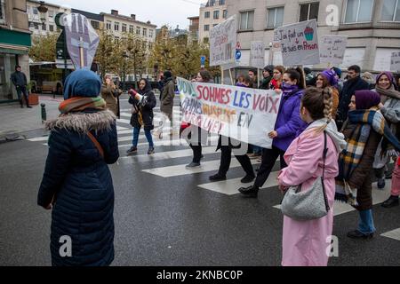 Illustration picture shows National demonstration against violence against women organized by the Mirabal platform, in Brussel, Sunday 27 November 2022. BELGA PHOTO NICOLAS MAETERLINCK Stock Photo