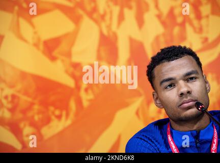 DOHA - Cody Gakpo of Holland during a media moment of the Dutch national team at the Qatar University training complex on November 27, 2022 in Doha, Qatar. The Dutch national team is preparing for the World Cup match against Qatar. ANP KOEN VAN WEEL Stock Photo