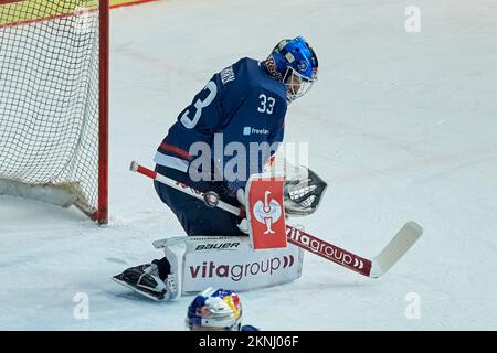 2022/23 Champions Hockey League | RB München vs EV Zug.  BIRKEN aus den Danny (RB München RBM33) Stock Photo