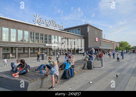 Hauptbahnhof, Duisburg, Nordrhein-Westfalen, Deutschland Stock Photo