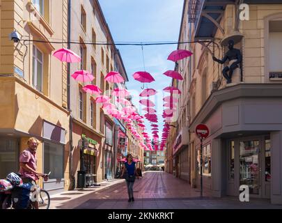 Thionville (Diedenhofen): Old Town street with umbrella decoration in Lorraine (Lothringen), Moselle (Mosel), France Stock Photo