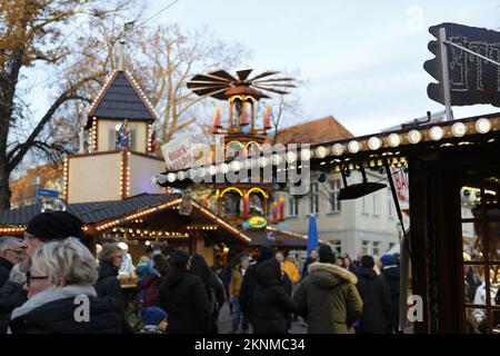 11/27/2022, Potsdam, Germany,  Christmas market Blue lights In the historic city center of Potsdam on the 1st of Advent 2022. Stock Photo