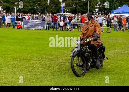 Bath, UK: June 19, 2022: BSA B25 - 1925 - Reg No: SV 8287 at The Bath Festival of Motoring 2022 Stock Photo