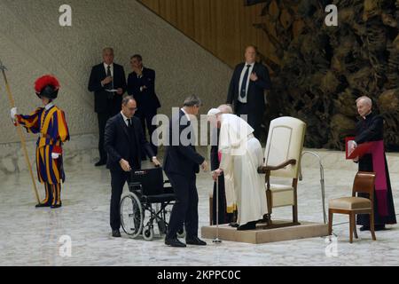 Rome, Italy. 28th Nov, 2022. Pope Francis meets 6,000 students and teachers belonging to the National Network of Peace Schools from all over Italy as part of the National Civic Education program called For Peace with Care Editorial Usage Only Credit: Independent Photo Agency/Alamy Live News Stock Photo