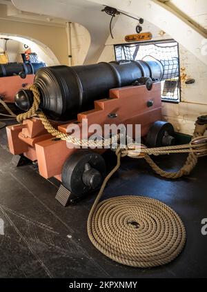 one of the 24 pound guns on the gun deck of the USS Constitution named Bunker Hill Stock Photo