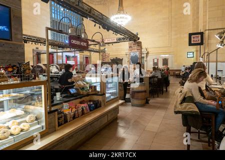 City winery Grand Central is open in Vanderbilt Hall, 2022, New York City, USA Stock Photo