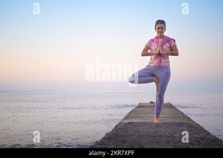 Legs up the wall pose / Inverted Lake Pose (Sanskrit terms: Viparita  Karani) - Better Day Yoga