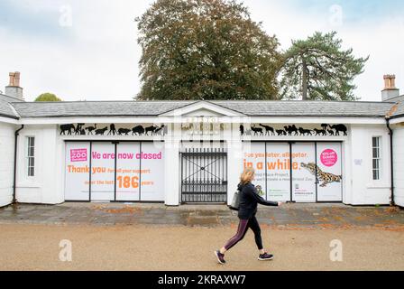 Bristol zoo closed hi res stock photography and images Alamy