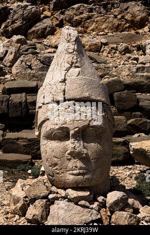 Mount Nemrut, Nemrut Dagi, east terrace, head statue of King Antiochus I, Commagene kingdom, Kahta, Adıyaman province, Turkey, Asia Stock Photo