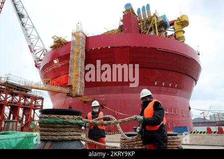 A Floating Production Storage Offloading unit at the middle of the ...