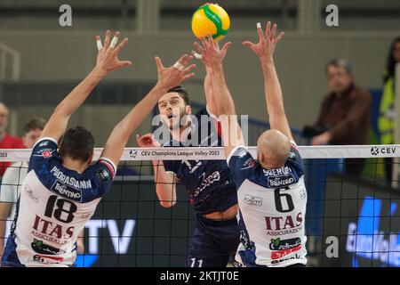 Trento , Italy. 29/11/2022, CEV Men Volley Champions League - Pool D  - ITAS Trentino VS Grupa Azoty ZAKSA. 29th November 2022, BLM Group Arena, Trento , Italy. Stock Photo