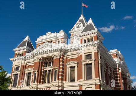 Franklin, Indiana - United States - July 29th, 2022: The Johnson County Courthouse with blue skies and clouds in the background.  Franklin, Indiana. Stock Photo