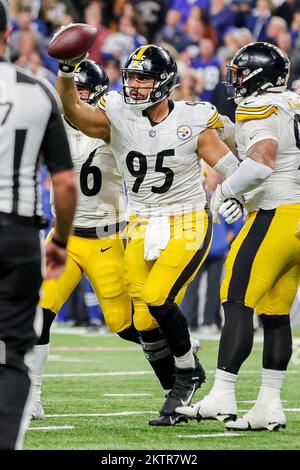 Pittsburgh Steelers defensive tackle Chris Hoke (76) stands on the