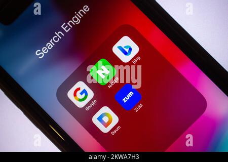 Vancouver, CANADA - Nov 7 2022 : South Korea’s popular internet search engine and web portal icons (Google, Naver, Bing, Daum and Zum) on an iPhone. Stock Photo