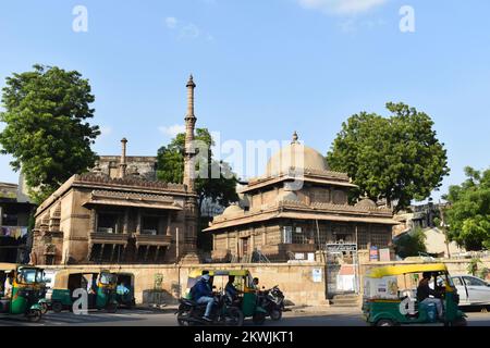 INDIA, GUJRAT, AHMEDABAD, September 2022, Rear view of Tomb and Mosque of Rani Sipri ni Masjid or Masjid-e-nagina, Islamic architecture, Built in A.H. Stock Photo