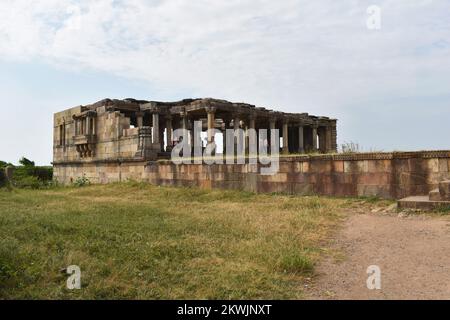 INDIA, GUJRAT, October 2022, People at Khajuri Masjid Champaner-Pavagadh Archaeological Park, a UNESCO World Heritage Site Stock Photo