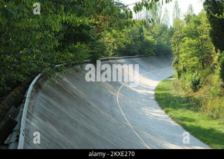 The famous historic inclined curve at the old racing circuit at Monza near Milano. Stock Photo