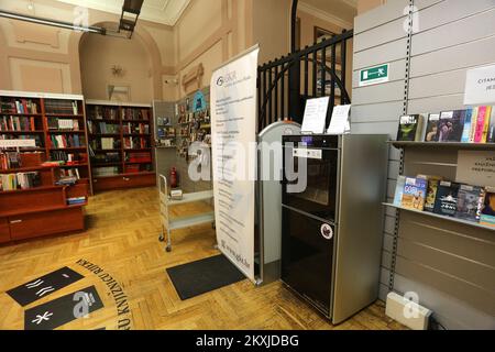 The City Library of Rijeka got a device for cleaning books from viruses, bacteria and COVID 19. A device called LIVA EBS-401 by the Korean company LIVA was installed in the library on Korzo in Rijeka, Croatia on 30. October, 2020. Photo: Goran Kovacic/PIXSELL  Stock Photo
