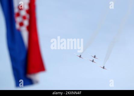 The performance of the acrobatic group of the Croatian Air Force 'Krila Oluje' (Storm Wings) delighted many citizens gathered on the occasion of the celebration of Croatian Army Day, Croatian Army Day and the 30th anniversary of the Croatian Army in Zagreb, Croatia on 28. May, 2021. Photo: Zeljko Lukunic/PIXSELL Stock Photo