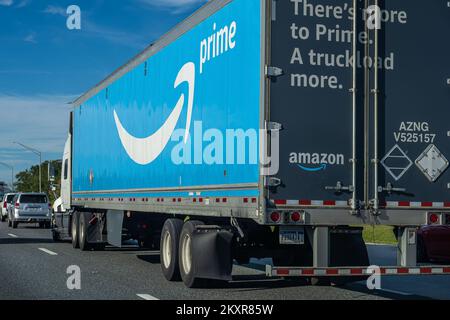 Amazon Prime semi truck on Interstate-75 in Florida. (USA) Stock Photo