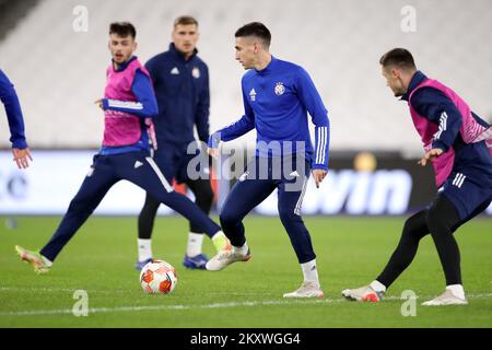 ZAGREB, CROATIA - JULY 13, 2019: Croatian league Supercup, GNK Dinamo vs. HNK  Rijeka. In action Luka CAPAN (31) and Damian KADZIOR (92 Stock Photo - Alamy