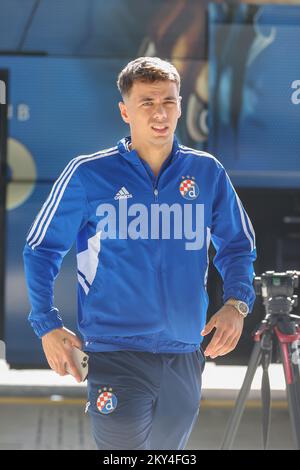 Dario Spikic at Franjo Tudjman International Airport during departure of GNK Dinamo footballers to Salzburg, in Zagreb, Croatia, on 04 October 2022.Dinamo will face FC Salzburg at the Group stage, Group E of Champions League on October 5 Photo: Luka Stanzl/PIXSELL  Stock Photo