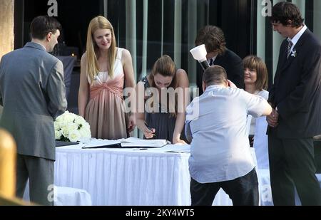 EXCLUSIVE: Tottenham's Luka Modric marries his pregnant girlfriend