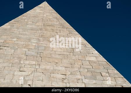 A detail of the Pyramid of Cestius (Piramide Cestia) in Rome, a 2,000 ...