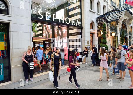 Photo Of The Sephora Store On Avenue des Champs Elysees - Page 67