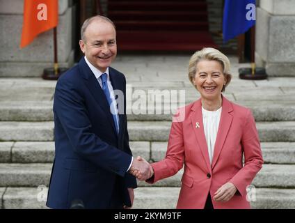 Taoiseach Micheal Martin and European Commission President Ursula von der Leyen pose for a photograph after speaking to the media at Government Buildings in Dublin. Picture date: Thursday December 1, 2022. Stock Photo