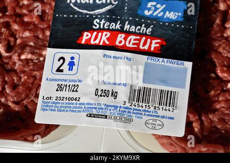 Marseille, France. 26th Nov, 2022. View of a product label on which the price per kilo and the selling price are not displayed. In July 2022, the increase in the value of animal feed commodities and the increase in the cost of fuel caused the price of red meat to increase by 8.8% compared to the year 2021. Credit: SOPA Images Limited/Alamy Live News Stock Photo