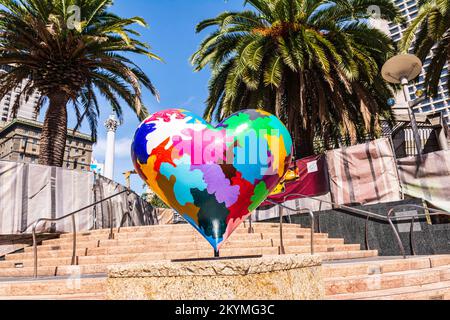 San Francisco, California, USA - August 21,2019 : Heart in Union Square in San Francisco Stock Photo