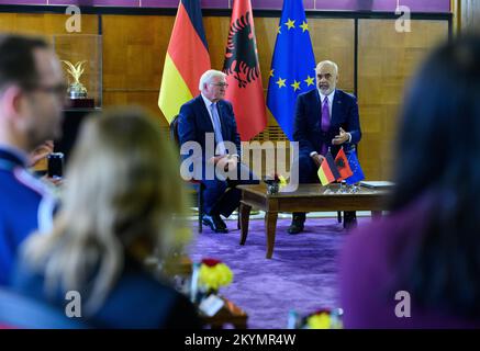 Tirana, Albania. 01st Dec, 2022. German President Frank-Walter Steinmeier (center l) and Edi Rama (center r), Prime Minister of Albania, meet their delegations at the Prime Minister's official residence. President Steinmeier is visiting the countries of northern Macedonia and Albania on his four-day trip to the Balkans. Credit: Bernd von Jutrczenka/dpa/Alamy Live News Stock Photo