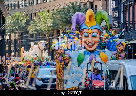 New Orleans, Louisiana, USA. 1st Mar, 2022. The Krewe of Rex parades during Fat Tuesday Mardi Gras celebrations in New Orleans, Louisiana USA on March 01, 2022. Mardi Gras parades and festivities were cancelled in the city last year due to the Covid-19 pandemic. (Credit Image: © Dan Anderson/ZUMA Press Wire) Stock Photo