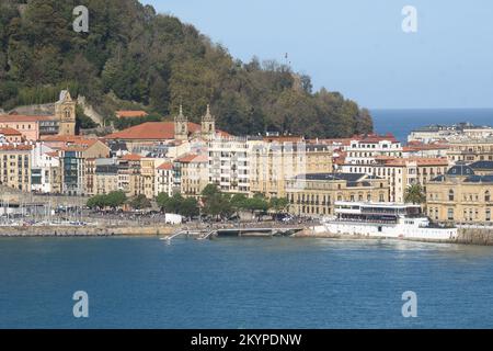 panoramic view of the old town of San Sebastian with Mount Urgul in the background Stock Photo